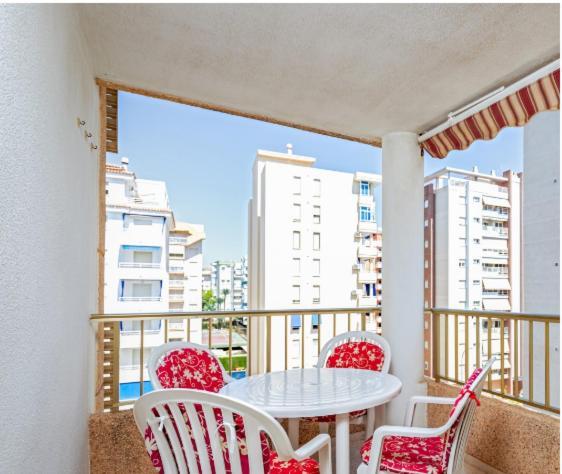 Jardin 5 Playa De Gandia - No Fiestas - Con Wifi Apartment Luaran gambar